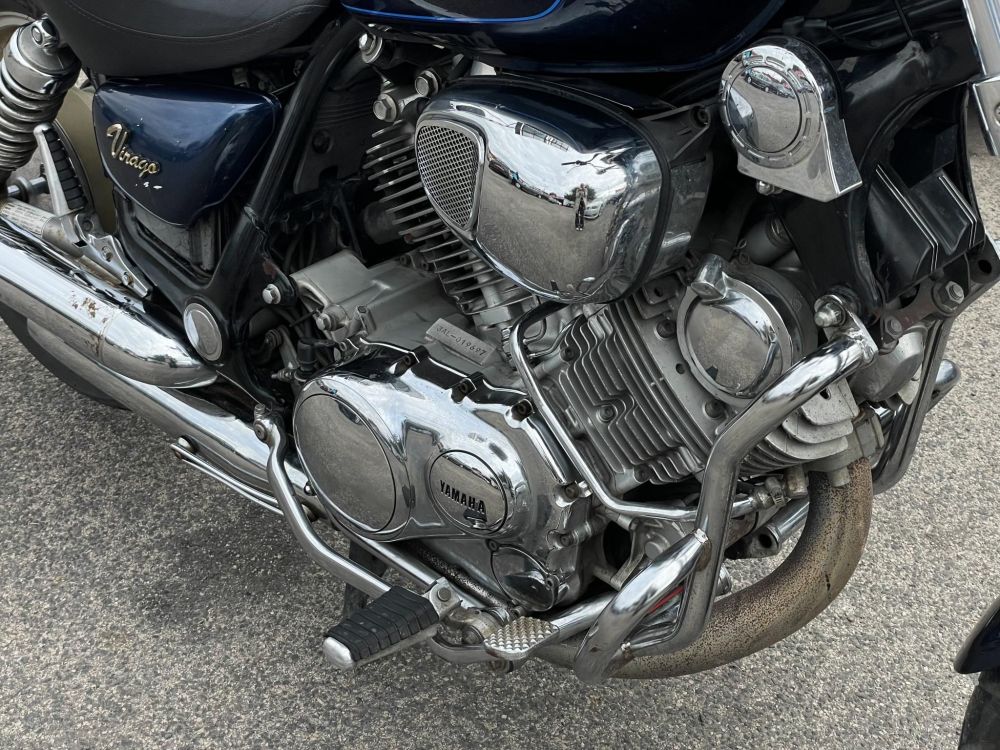 YAMAHA XV 750 (VIRAGO)