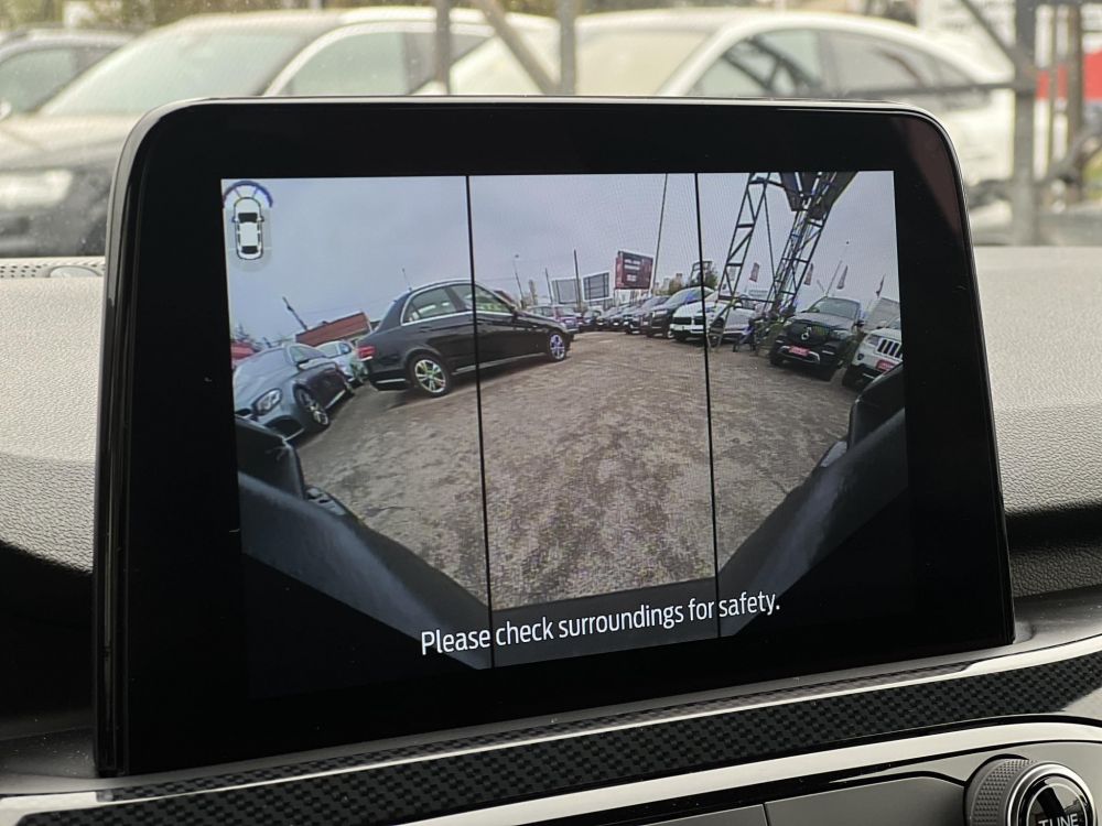 FORD KUGA 2.5 PHEV ST-Line X CVT Bang&Olufsen. Carplay. fűthető kormány- és ülésfűtés