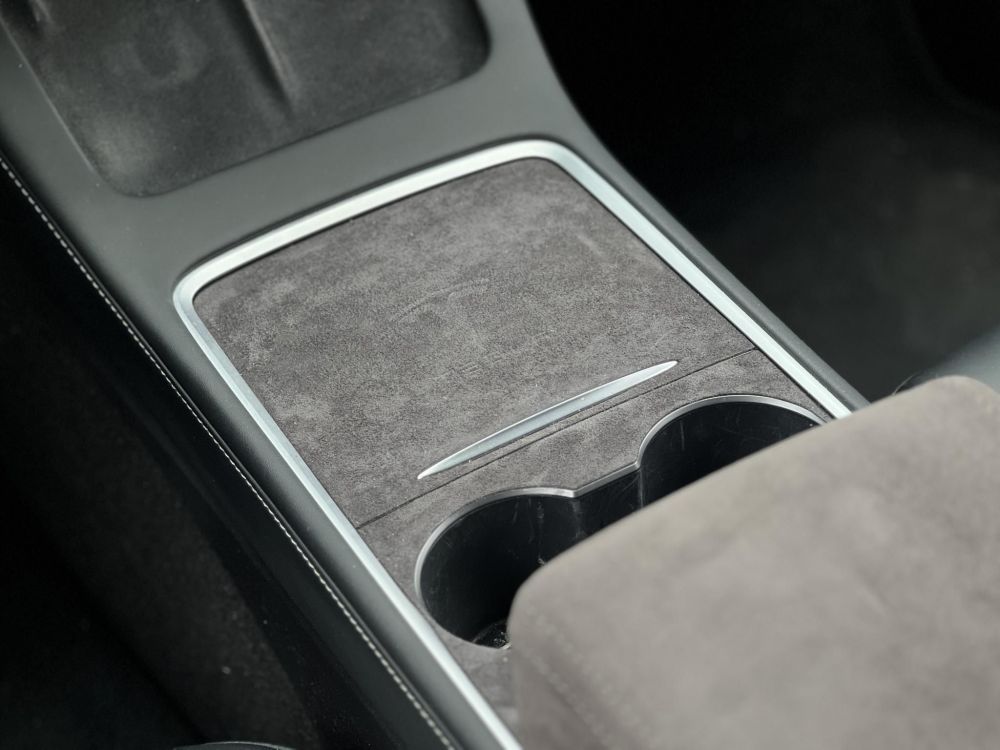 TESLA MODEL Y Performance AWD (Automata) 138e km. AMD Ryzen. mátrix LED. hőszivattyú. garanciális. 8db kerék. (19-21)
