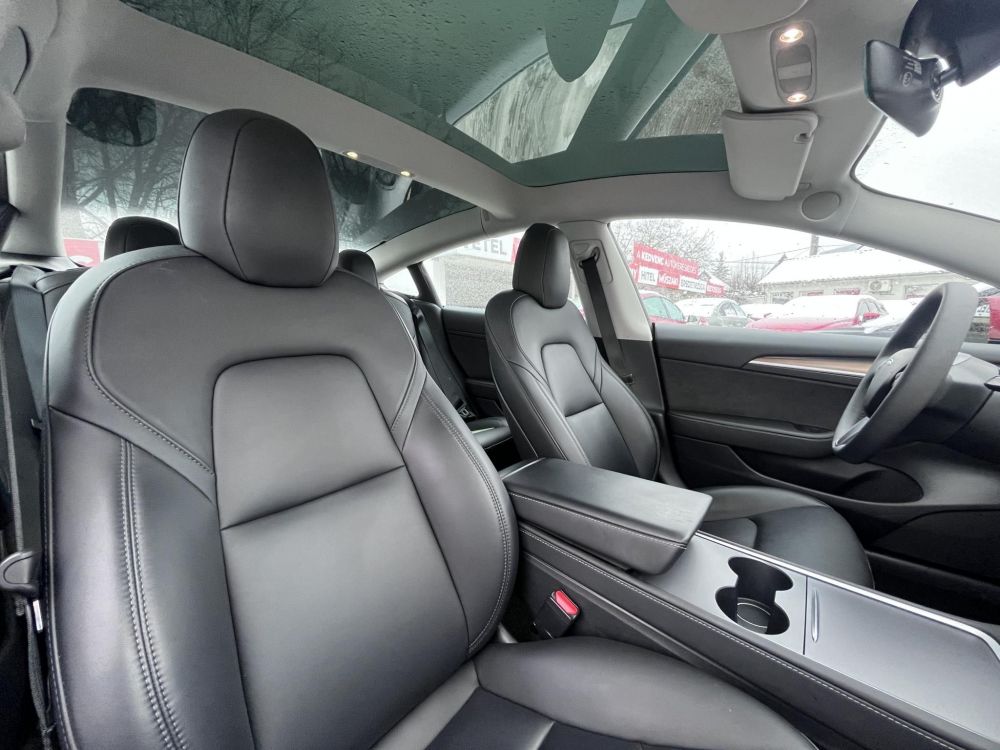 TESLA MODEL 3 Long Range AWD (Automata) 106e km. facelift. mátrix LED. hőszivattyú. premium hifi. garanciális!