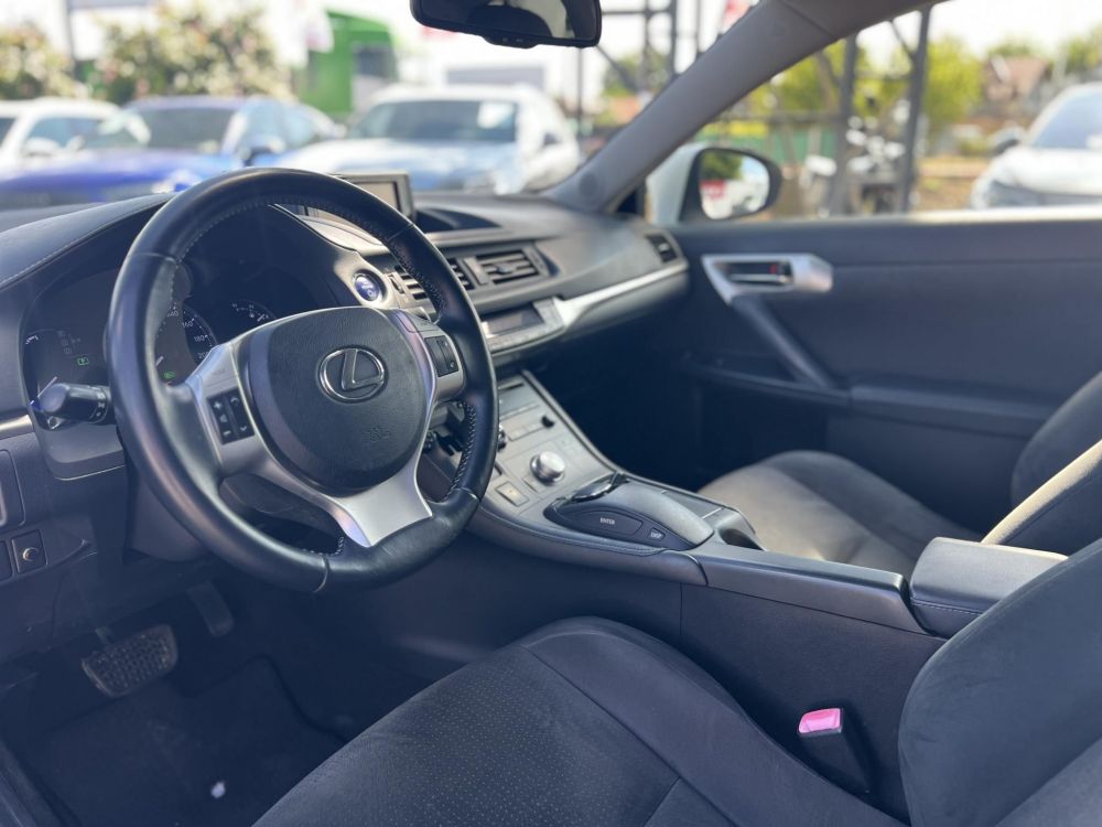 LEXUS CT 200h Executive (Automata) 140e km. Tempomat Tolatókamera