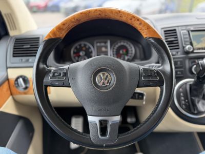 VOLKSWAGEN MULTIVAN Highline Business VIP Nagyon ritka kivitel!