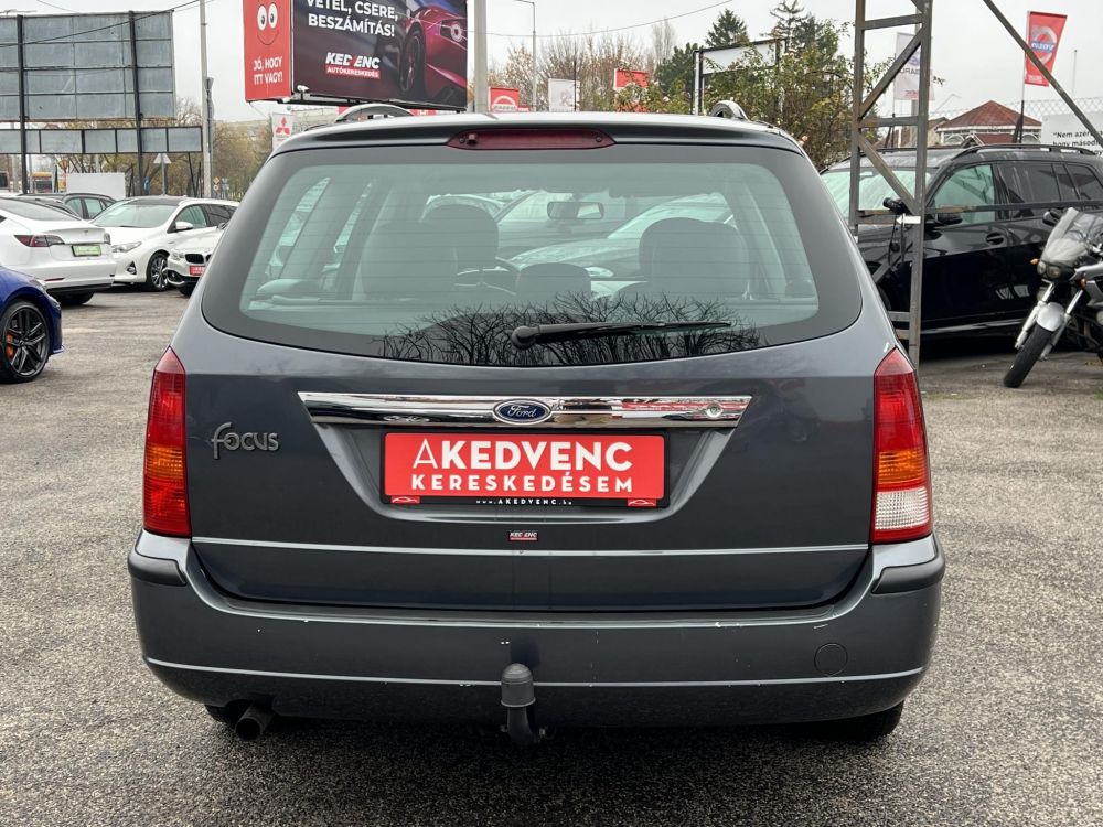 FORD FOCUS 1.6 Ghia Friss vizsga vonóhorog bőr belső!