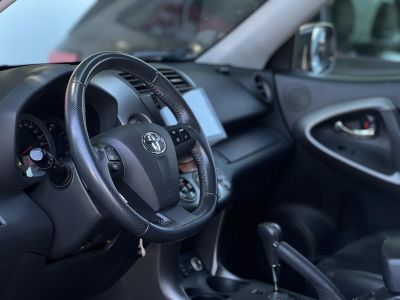 TOYOTA RAV 4 Rav4 2.0 4x4 Executive CVT Alcantara belső. kormányváltó. parkolóradar