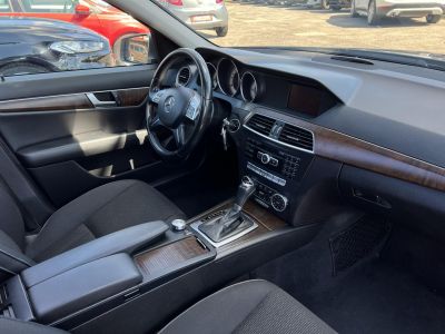 MERCEDES-BENZ C 220 CDI BlueEFFICIENCY Elegance (Automata) Napfénytető Tempomat Navi PDC Bluetooth Szervizelt! Megkímélt!