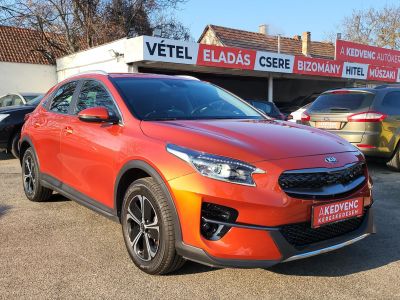 KIA XCEED 1.6 GDI PHEV Gold DCT Garanciális. Márkaszervizelt. Tempomat Keyless Carplay Ülésfűtés Kormányfűtés