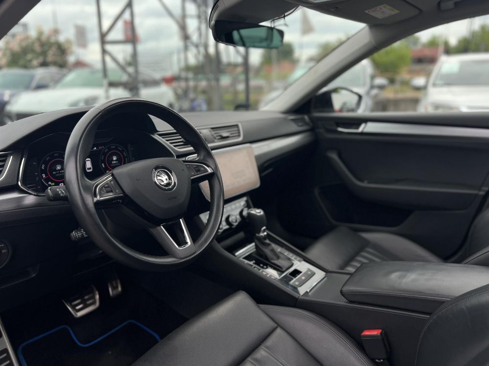 SKODA SUPERB Combi 2.0 TDI SCR Style 4x4 DSG 158e km. M.o.-i. panorámatető. üléshűtés. virtual cockpit. CARPLAY!