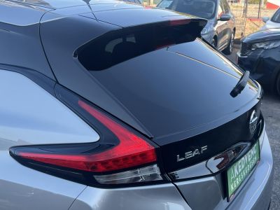 NISSAN LEAF N-Connecta 40kWh (Automata) 59e km. 360 kamera. első-hátsó ülésfűtés. kormányfűtés. CARPLAY!