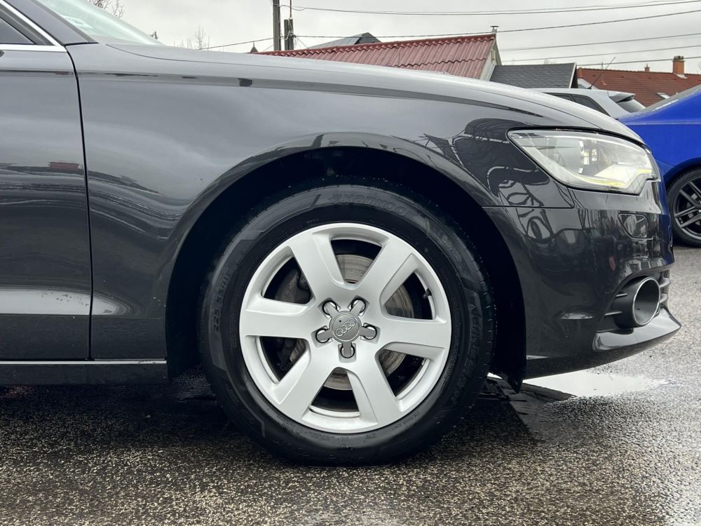 AUDI A6 Avant 2.0 TFSI multitronic ACC Xenon Navi Memória Kamera Vezetett szervizkönyv!