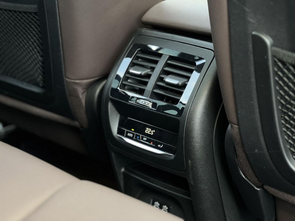 BMW IX3 73,9kWh Konyak bőr. Virtual Cockpit. Panoráma tető. CARPLAY!