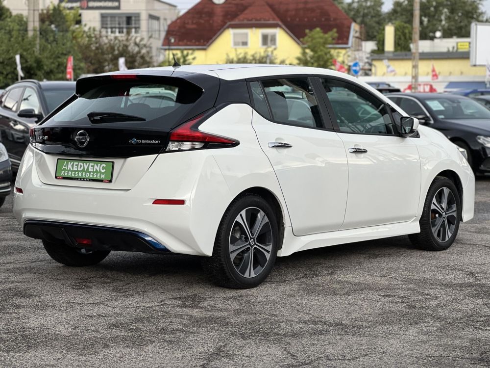 NISSAN LEAF Acenta 40kWh (Automata) 45e km. 270 km hatótáv.Ülésfűtés. kormányfűtés. téli-nyári kerék szett!