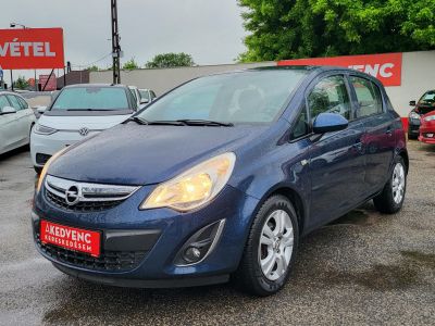 OPEL CORSA D 1.2 Color Edition M.o.-i. Klíma Tempomat Bluetooth 102e km! Téli-nyári garnitúra!