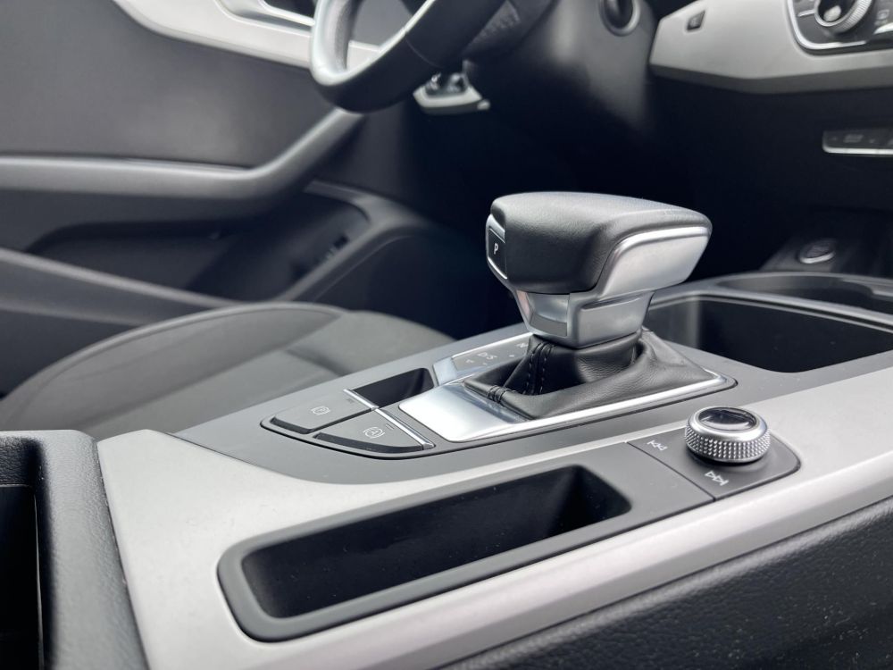 AUDI A4 Avant 40 TDI Advanced S-tronic M.o.-i. Virtual cockpit. Tempomat Navi Bluetooth Carplay