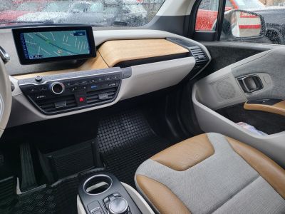 BMW I3 REX (Automata) Új 4 évszakos gumik! Loft belső. Nagy navigáció. 2 töltő kábel. Megkímélt!