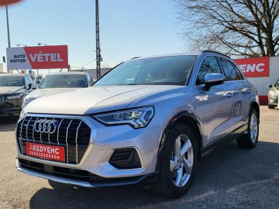 AUDI Q3 40 TFSI S line quattro S-tronic 70e km! Magyarországi LED Carplay Navigáció Keyless Márkaszervizelt!