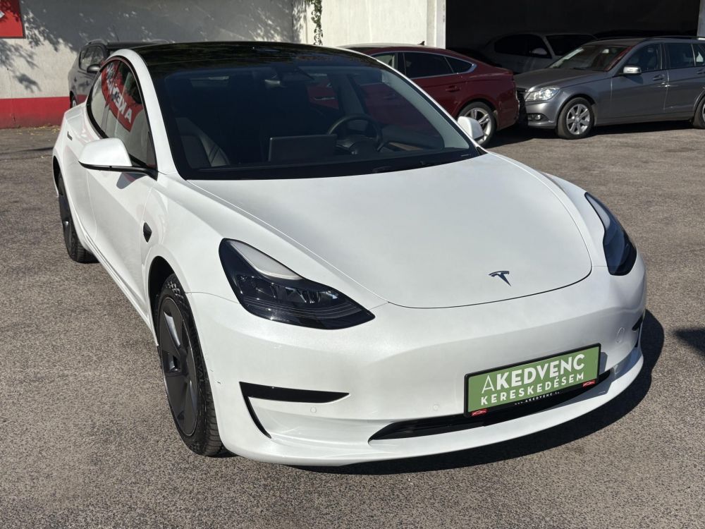 TESLA MODEL 3 Standard Range Plus Aut 96e km. mátrix LED. facelift. hőszivattyú. premium hifi. garanciális!