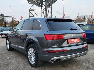 AUDI Q7 3.0 V6 TDI quattro Tiptronic ic [7 személy] S-line Magyarországi LED Virtual Cockpit Távtartó Navi BOSE Memória