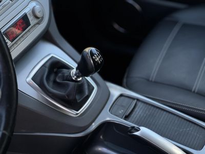 FORD KUGA 2.0 TDCi Titanium 4WD Magyarországi. ülésfűtés. keyless. tempomat. első-hátsó parkolóradar. bőrbelső!