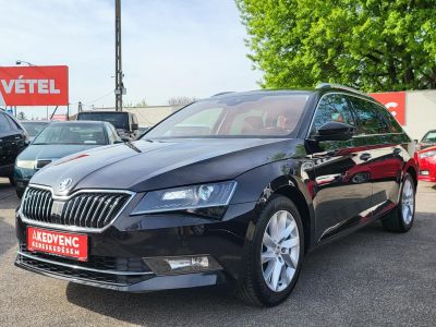 SKODA SUPERB Combi 2.0 TDi SCR Style LED Navi Tempomat Kamera Memória Ülésfűtés Bőr Vonóhorog Carplay