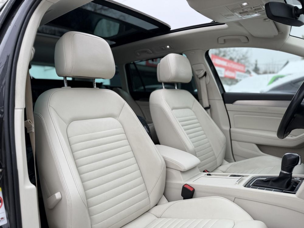 VOLKSWAGEN PASSAT VIII Variant 2.0 TSI BMT Highline 4Motion DSG R-line 280LE. Magyarországi. 115e km. Téli-nyári kerék garnitúra!