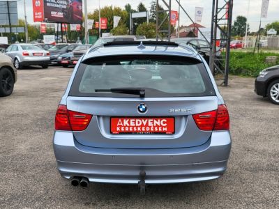 BMW 325d Touring Panoráma Tempomat Navi Ülésfűtés Vonóhorog Szervizelt!