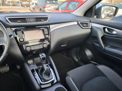 NISSAN QASHQAI 1.5 dCi Tekna Xtronic Xenon Panoráma Navi 360kamera Ülésfűtés Keyless Márkaszervizelt!