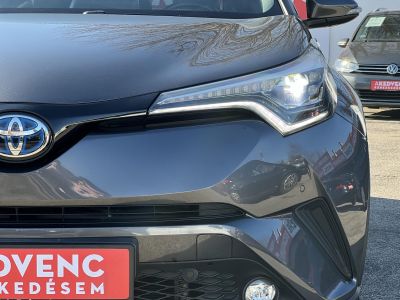 TOYOTA C-HR 1.8 Hybrid Executive e-CVT Kitűnő állapot. magas felszereltség!