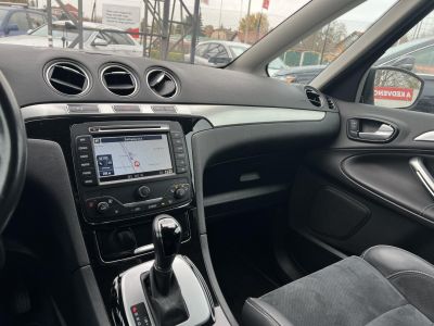 FORD S-MAX 2.0 TDCi Titanium Powershift Mélyen ár alatt! Tempomat Navi Ülésfűtés Félbőr PDC