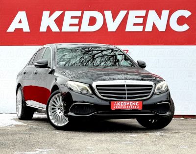 MERCEDES-BENZ E 220 d 9G-TRONIC Megkímélt állapot. LED Holttér HUD Carplay Fakormány 360kamera