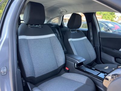 CITROEN C4 1.2 PureTech Feel EAT8 67e km. Magyarországi. Megkímélt állapot!