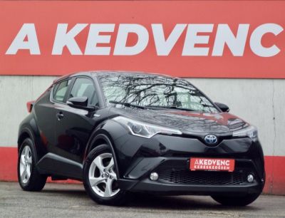 TOYOTA C-HR 1.8 Hybrid Dynamic Comfort e-CVT Navi Kamera Tempomat Sávtartó Bluetooth