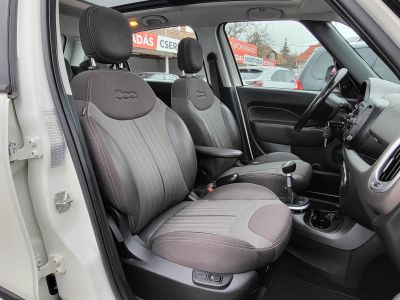 FIAT 500L 1.4 16V Lounge M.o.-i. 1.tul. Navigáció Panorámatető Tempomat Szervizelt!