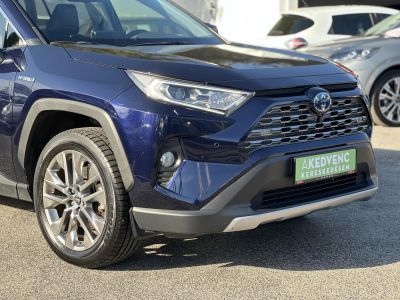 TOYOTA RAV 4 Rav4 2.5 Hybrid Executive AWD e-CVT 71e km. M.o-i. panorámatető. üléshűtés. memória. 360 fokos kamera. CARPLAY!