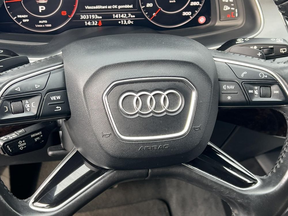 AUDI Q7 3.0 V6 TDI quattro Tiptronic ic M.o.i. 1.tul. rendszeresen karbantartott. vezérlés cserélve!