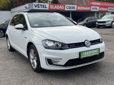 VOLKSWAGEN GOLF VII 1.4 TSI GTE Plug-In-Hybrid DSG Napfénytető. Zöld rendszám. 2 gyári töltőkábel. Friss olaj szerviz!