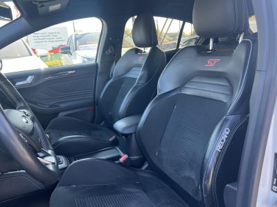FORD FOCUS 2.3 EcoBoost ST Frissen szervizelt. RECARO. Carplay. GARANCIÁLIS motor!