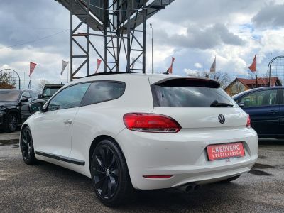 VOLKSWAGEN SCIROCCO 2.0 CR TDI DSG Napfénytető Tempomat Dynaudio Digitklíma Tolatóradar Friss műszaki!