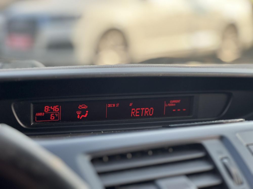 MAZDA 5 1.8 TX 7 személyes FACELIFT. Kétoldali tolóajtó. Új 4 évszakos gumik!