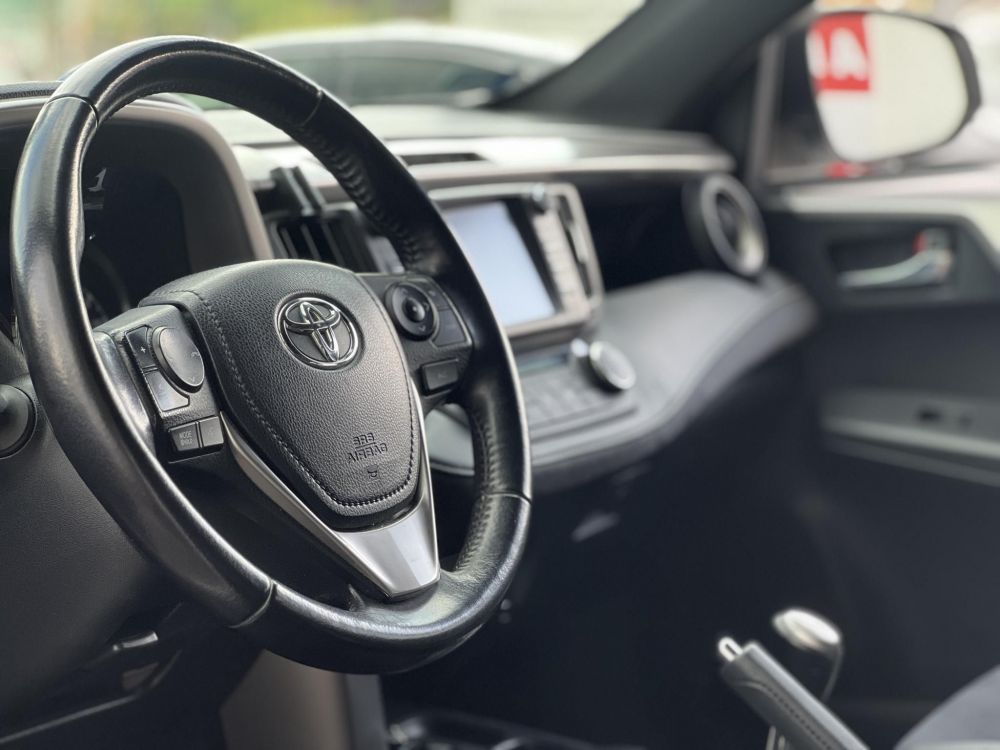 TOYOTA RAV 4 Rav4 2.5 Hybrid Executive e-CVT 4WD összkerékhajtás. végig márkaszervizelt!