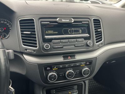 VOLKSWAGEN SHARAN 2.0 CR TDI Comfortline Frissen Szervizelt! Xenon Tempomat Ülésfűtés PDC Bluetooth