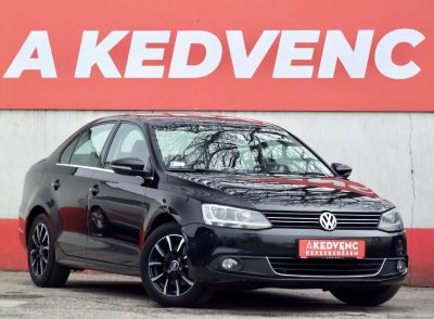 VOLKSWAGEN JETTA VI 1.4 TSI Highline DSG Magyarországi Tempomat Klíma Ülésfűtés Bőr