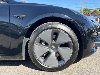 TESLA MODEL 3 Standard Range Plus Aut 96e km. mátrix LED. hőszivattyú. prémium hifi. garanciális!