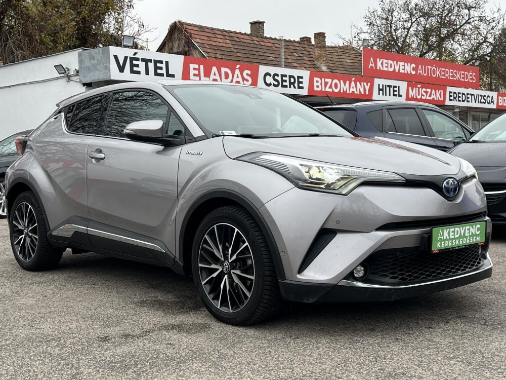 TOYOTA C-HR 1.8 Hybrid Executive e-CVT JBL LED Tempomat Bluetooth Sávtartó Holttér Keyless!