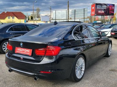 BMW 335i (Automata) Luxury Napfénytető Vajbőr Ülésfűtés Navi Bluetooth