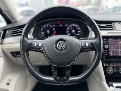 VOLKSWAGEN PASSAT VIII Variant 2.0 TSI BMT Highline 4Motion DSG R-line 280LE. Magyarországi. 115e km. Téli-nyári kerék garnitúra!