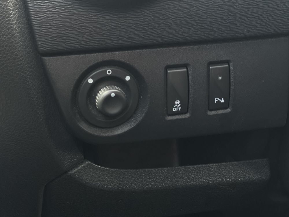 DACIA LODGY 1.6 SCe Ambiance (7 személyes ) Magyarországi. Gyári fényezés. Végig vezetett szervizkönyv!