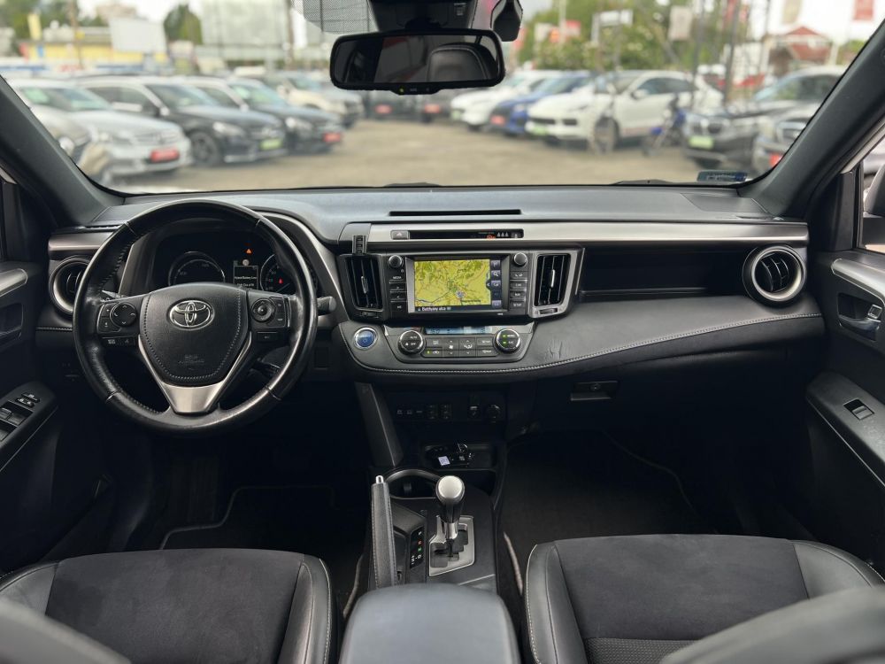 TOYOTA RAV 4 Rav4 2.5 Hybrid Executive e-CVT 4WD összkerékhajtás. végig márkaszervizelt!