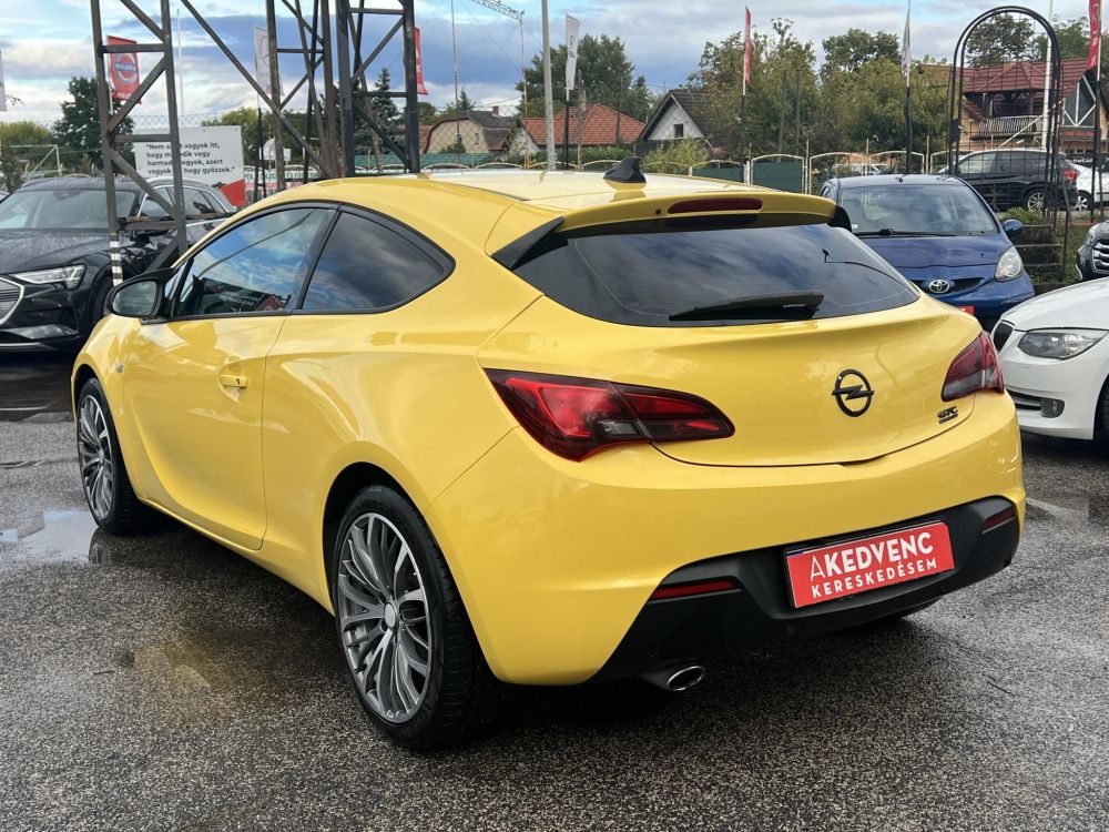 OPEL ASTRA J GTC 2.0 CDTI Start-Stop Sport Teljes nagyszerviz után!