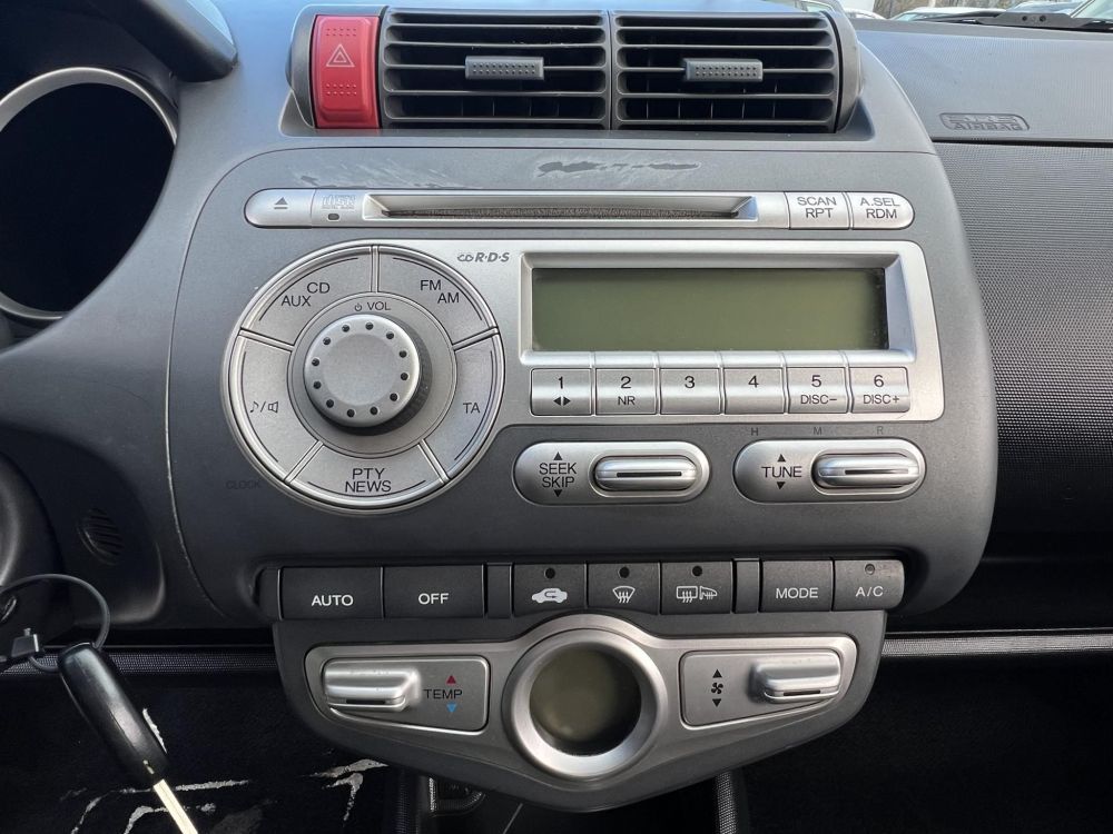 HONDA JAZZ 1.4 ES CVT My. 2005 M.o.-i. 1.tul. Klíma F1 Kormány váltó!Téli/Nyári garnitúra LEGOLCSÓBB!