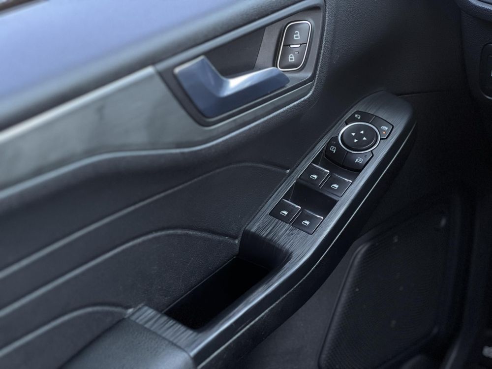 FORD KUGA 2.5 PHEV Freedom CVT 49e km. Carplay. 70km hatótáv